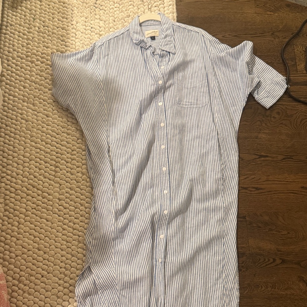 Women’s blue stripe dress